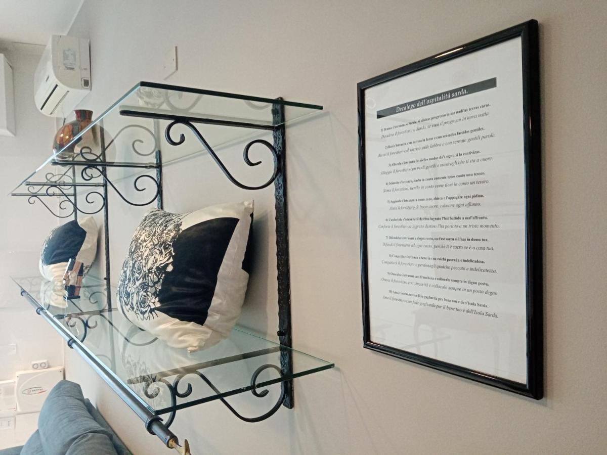 Einaudi 56 Guest House كالياري المظهر الخارجي الصورة