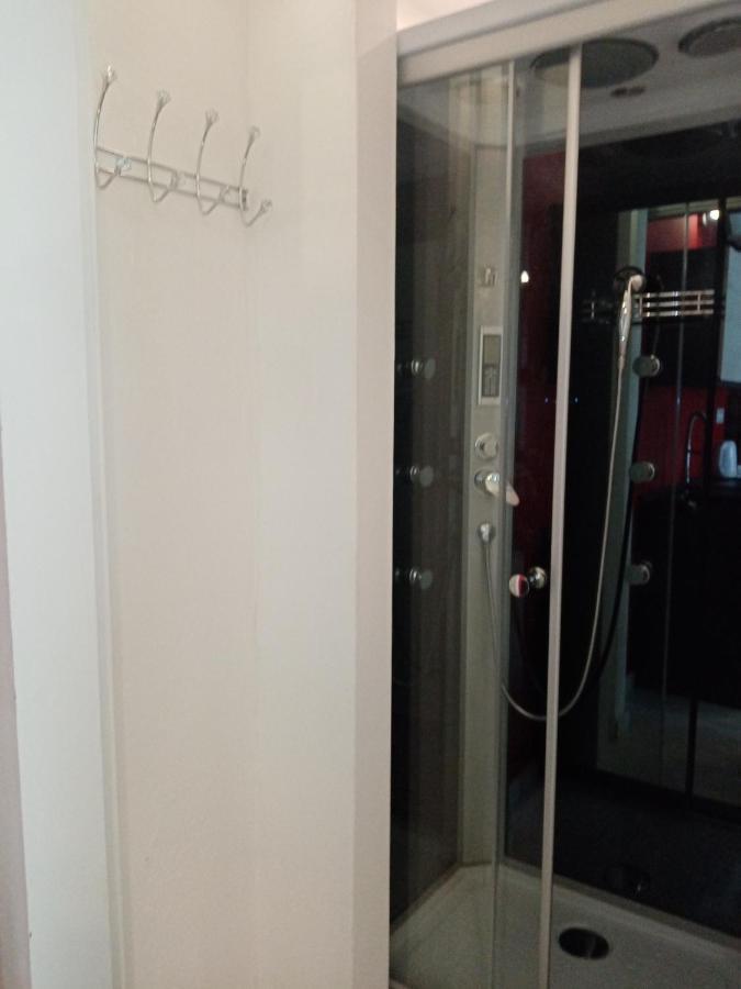 Einaudi 56 Guest House كالياري المظهر الخارجي الصورة