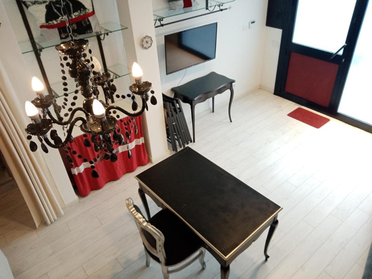 Einaudi 56 Guest House كالياري المظهر الخارجي الصورة