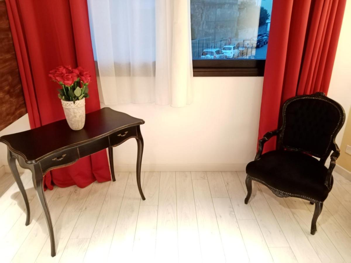 Einaudi 56 Guest House كالياري المظهر الخارجي الصورة